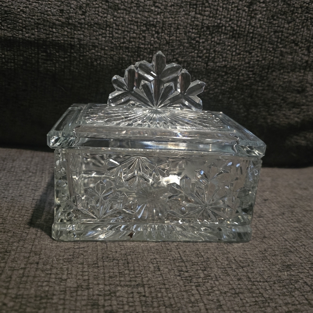 Luminarc | Crystal Snowflake Trinket Box